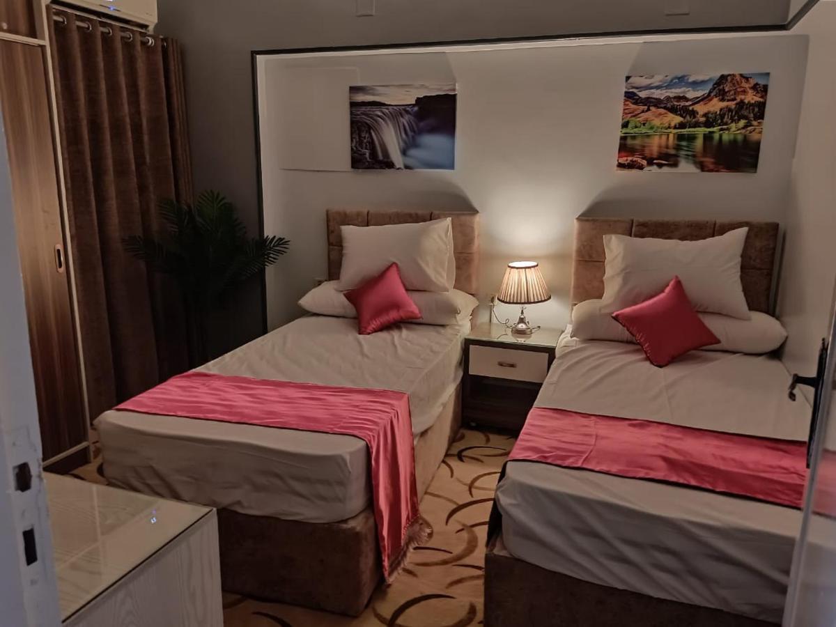 فاكانزا شقة فندقية مفروشة- Vacanze Al Fayyūm Zewnętrze zdjęcie